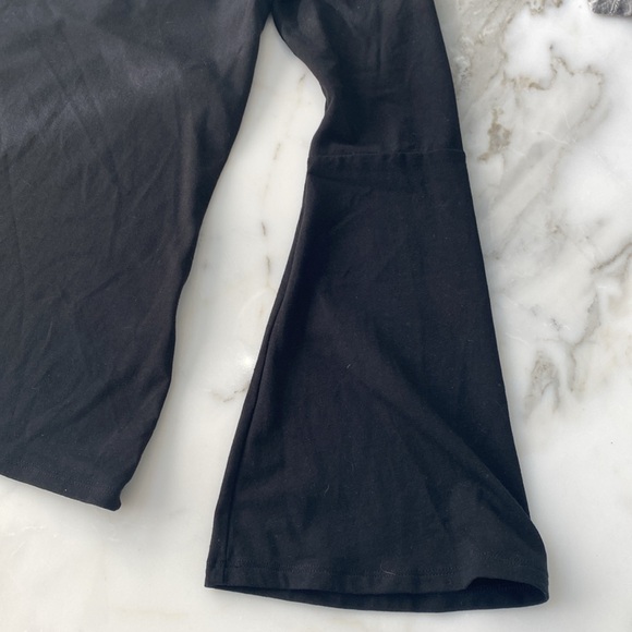 Banana republic off the shoulder bell sleeve top - Picture 2 of 3